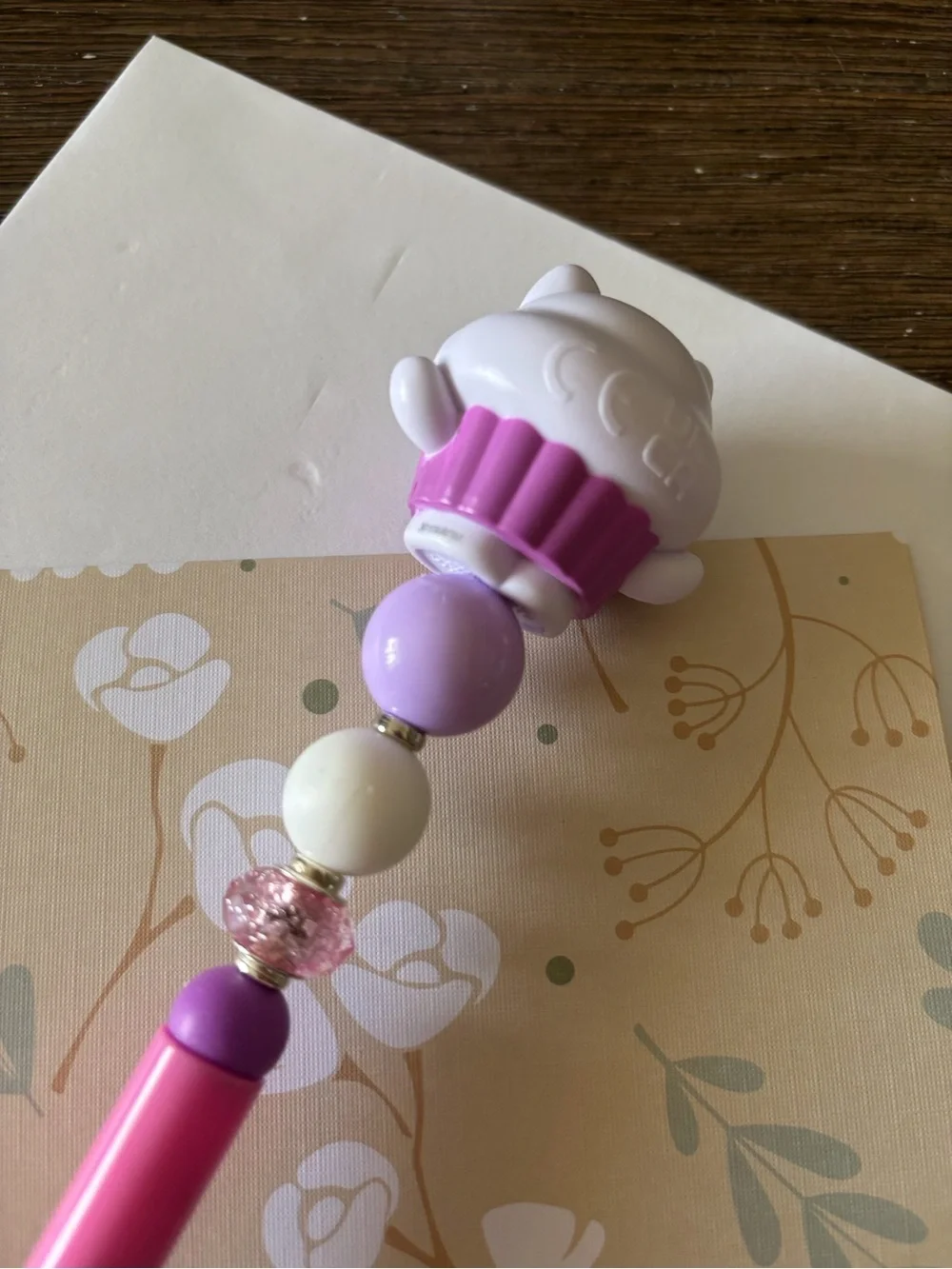 Netflix's Gabby's Dollhouse: Cakey Cat handmade beaded pen